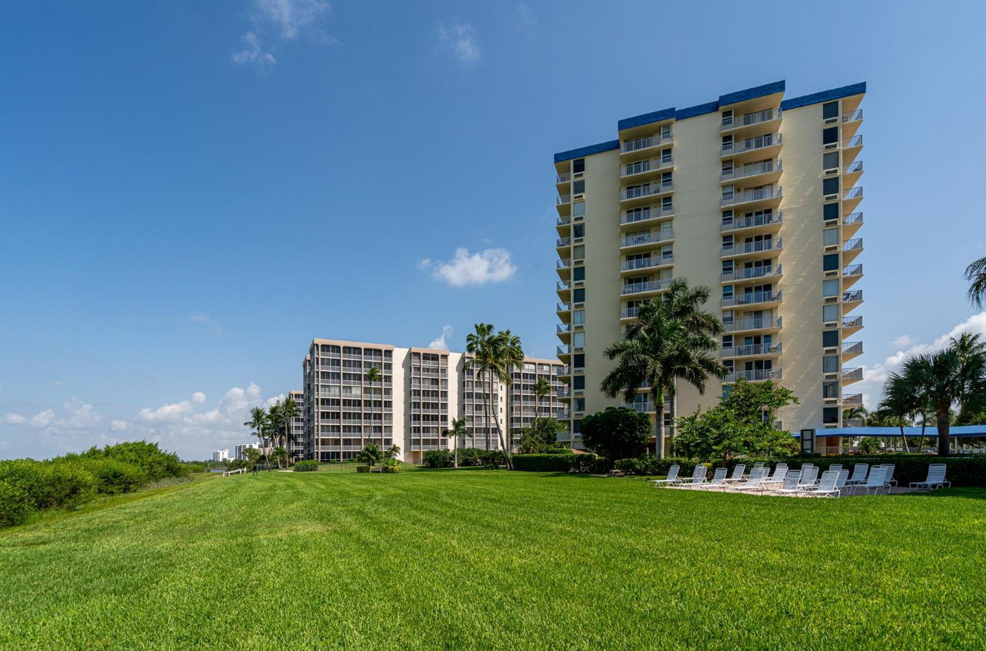 Beachfront Bliss: Gulf Views, Pool & Pet-Friendly Villa Fort Myers Beach Dış mekan fotoğraf