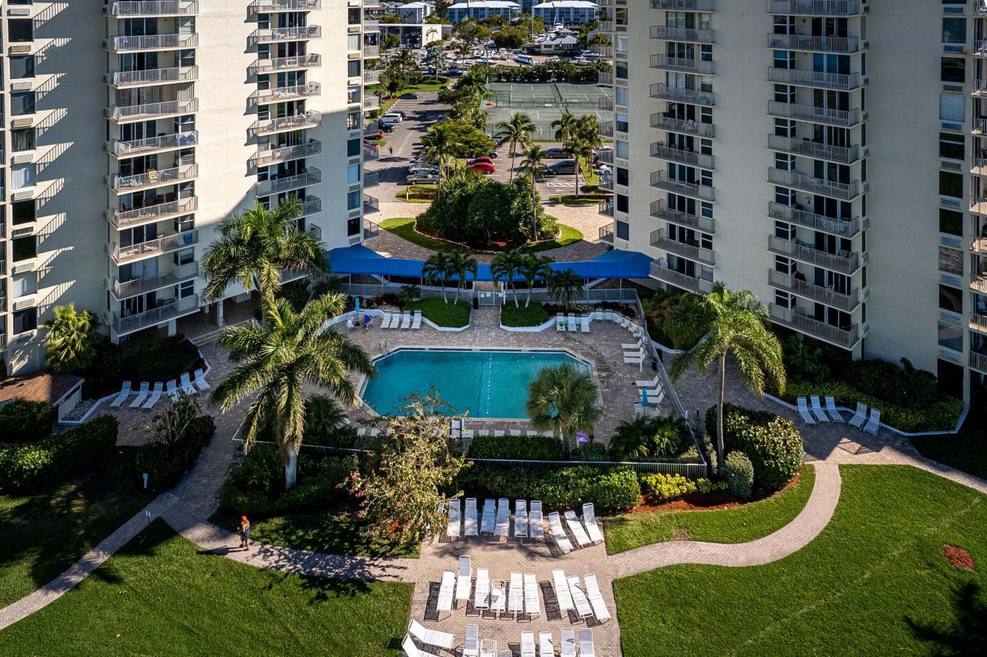 Beachfront Bliss: Gulf Views, Pool & Pet-Friendly Villa Fort Myers Beach Dış mekan fotoğraf