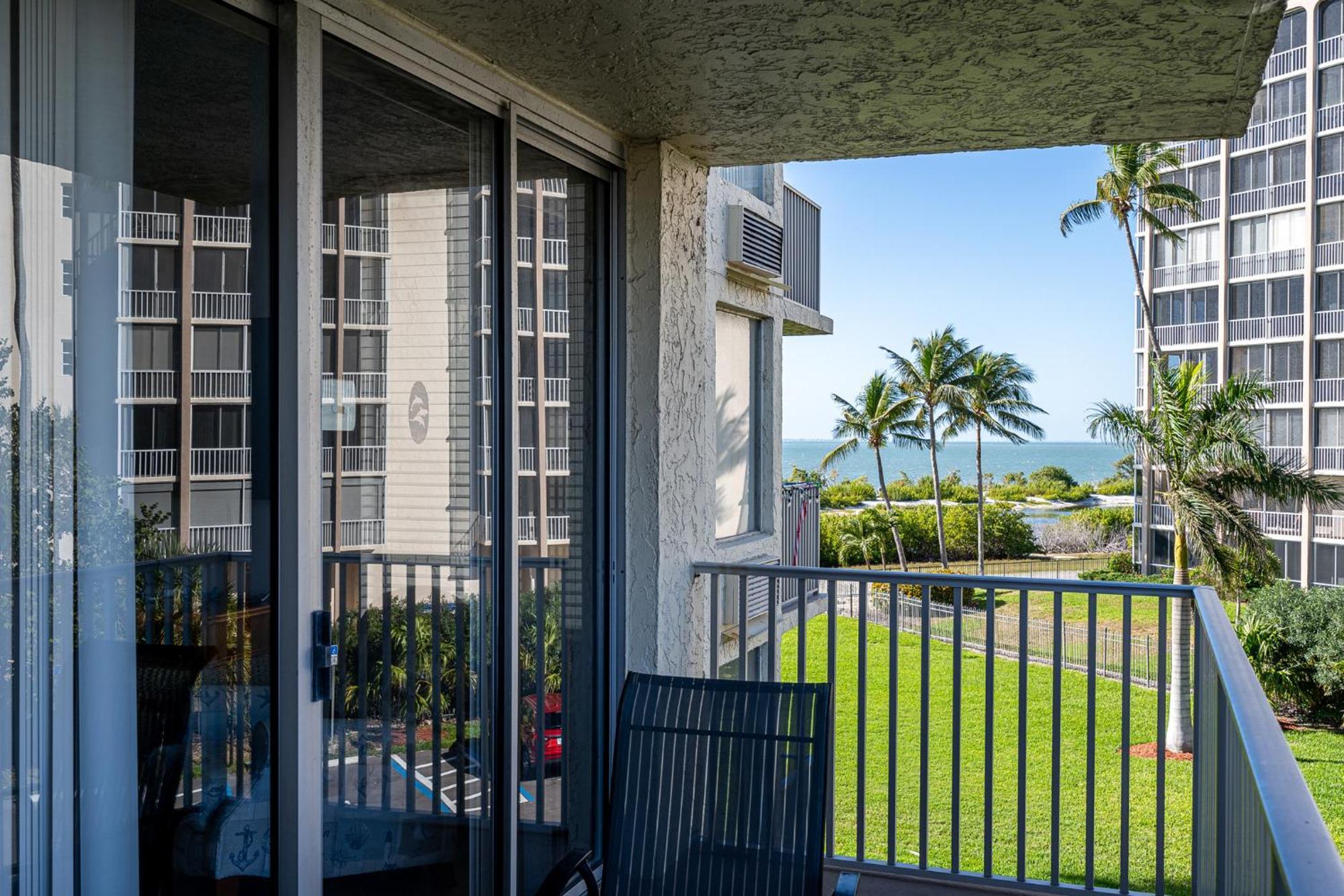 Beachfront Bliss: Gulf Views, Pool & Pet-Friendly Villa Fort Myers Beach Dış mekan fotoğraf